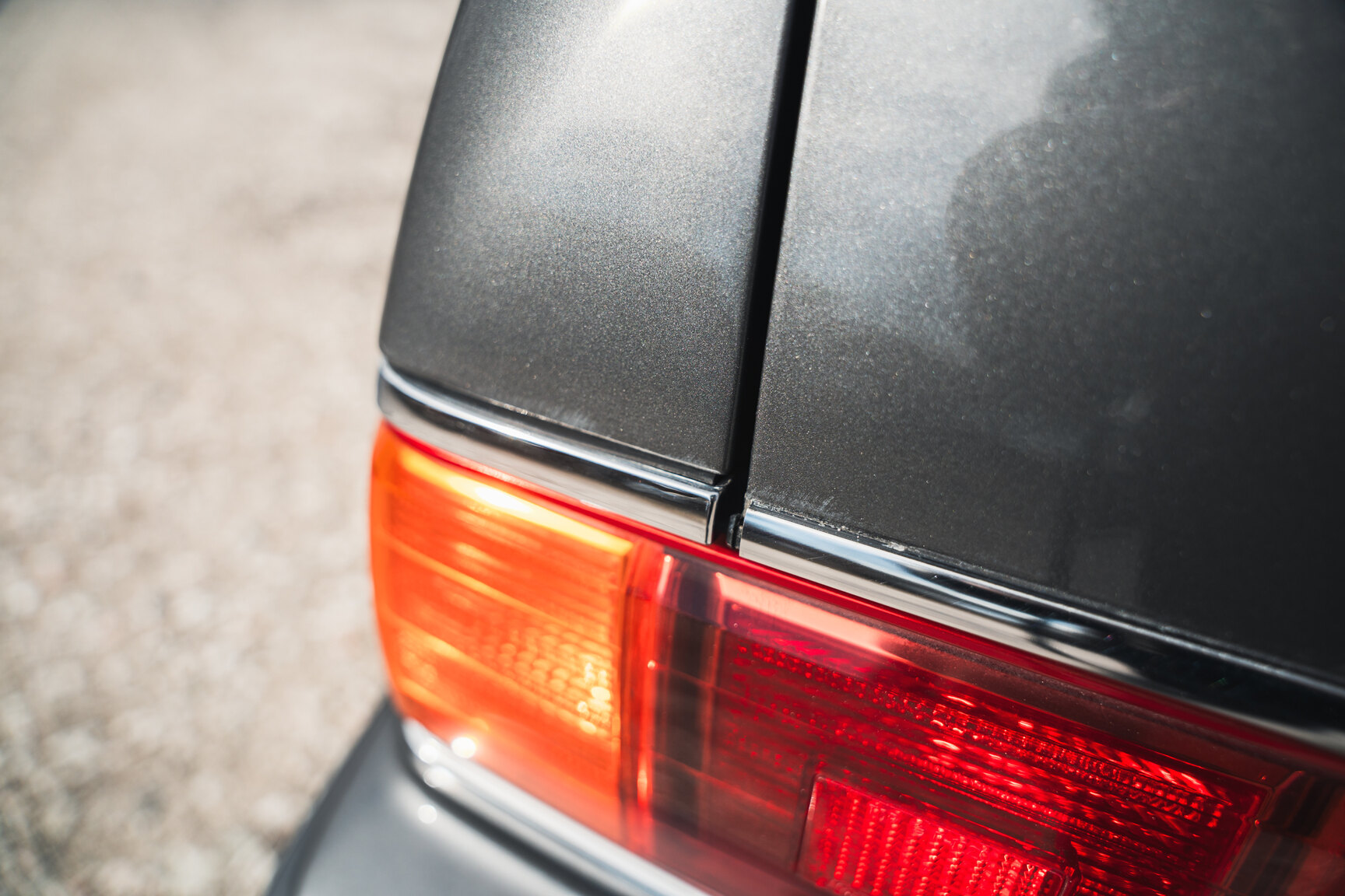 Exterior image of 2000 Toyota Century