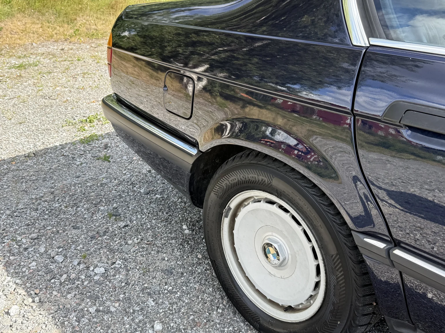 Aussenfoto 1990 BMW 750i (66)