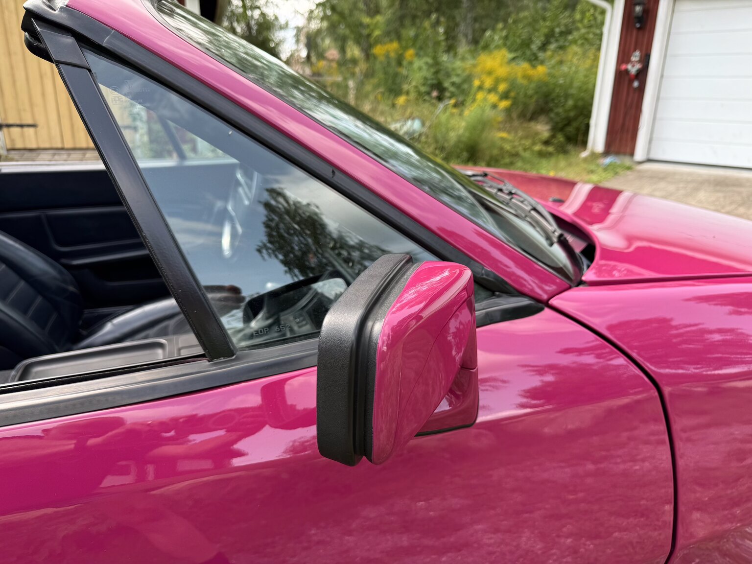Exterior image of 1990 Porsche 944 S2 Convertible