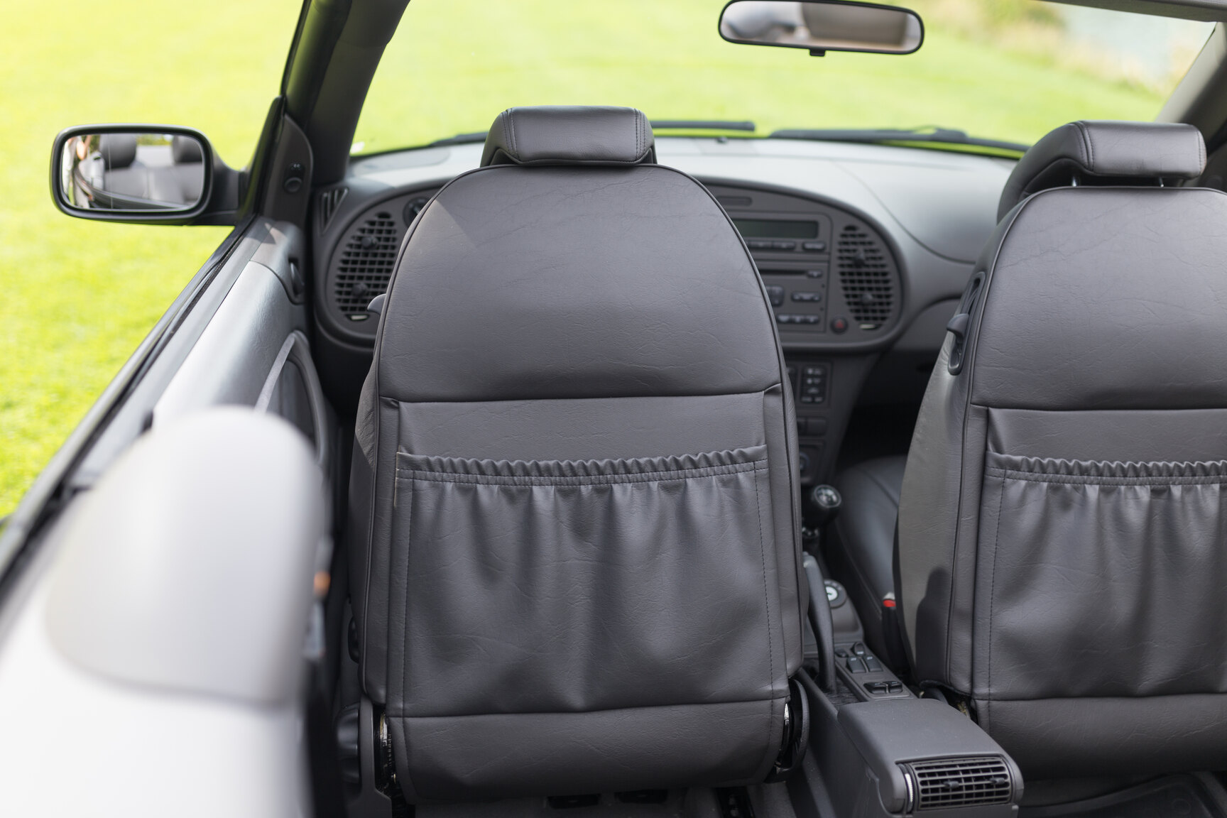 Interior image of 1998 Saab 9-3 SE 2.0T Convertible