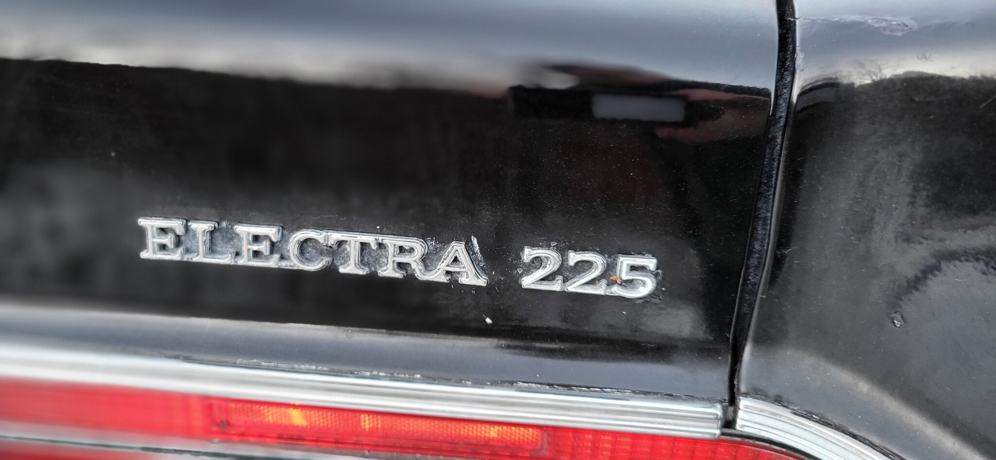 Exterior image of 1970 Buick Electra 225
