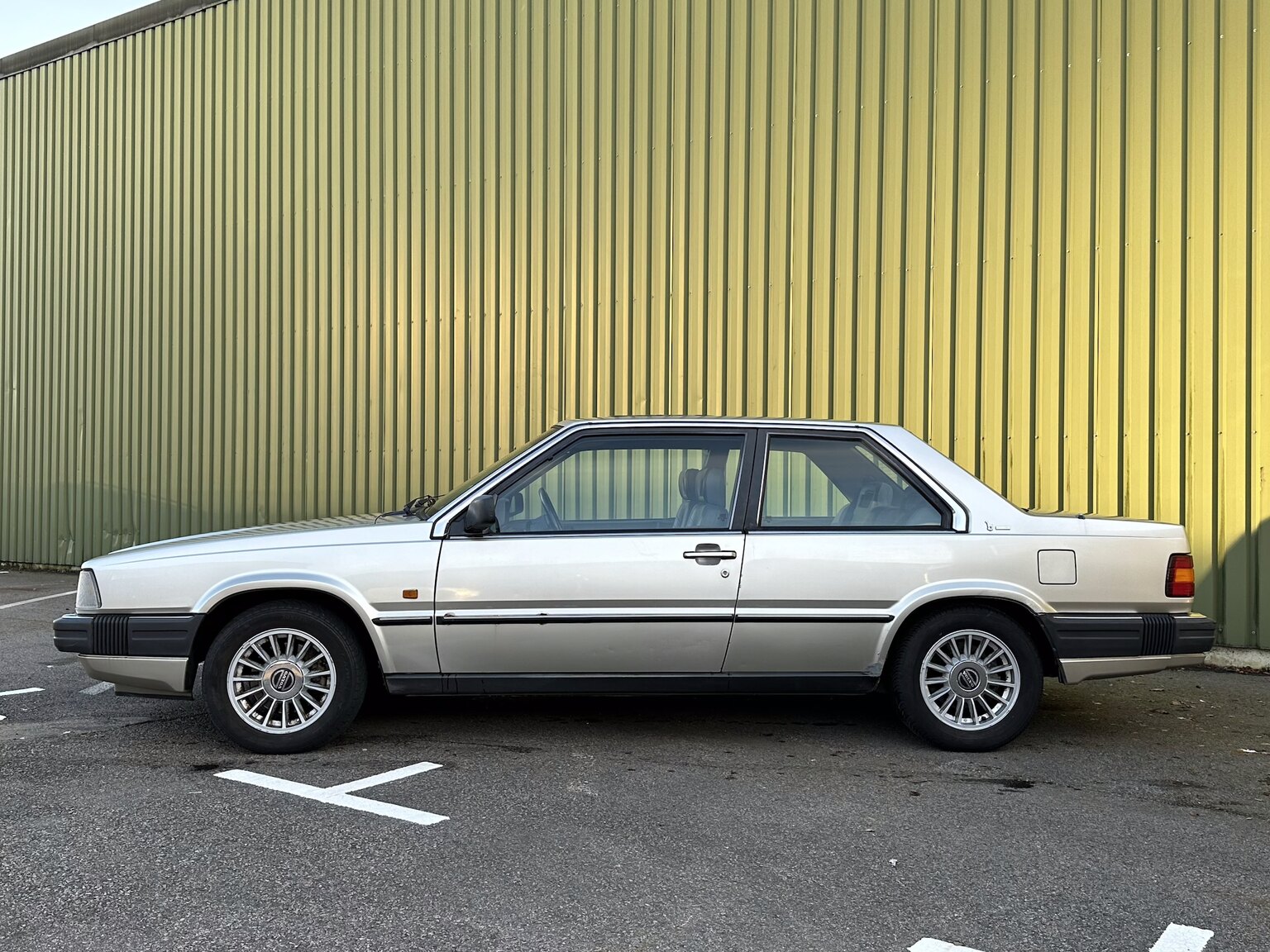 Aussenfoto 1987 Volvo 780 Bertone
