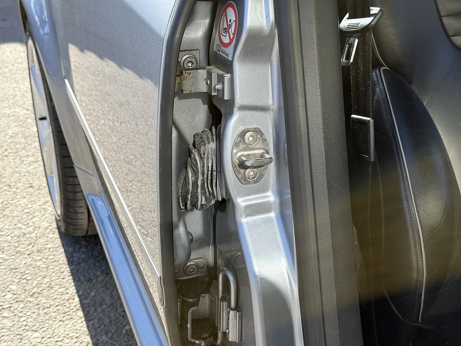 Interior image of 2002 Audi RS 6 Avant (54)