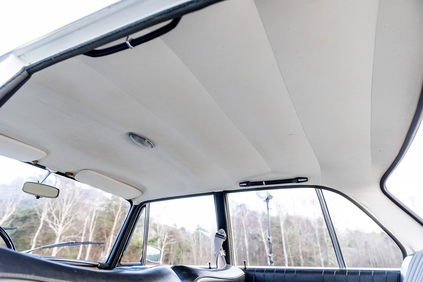 Innenraumfoto von 1964 BMW 1800 (29)