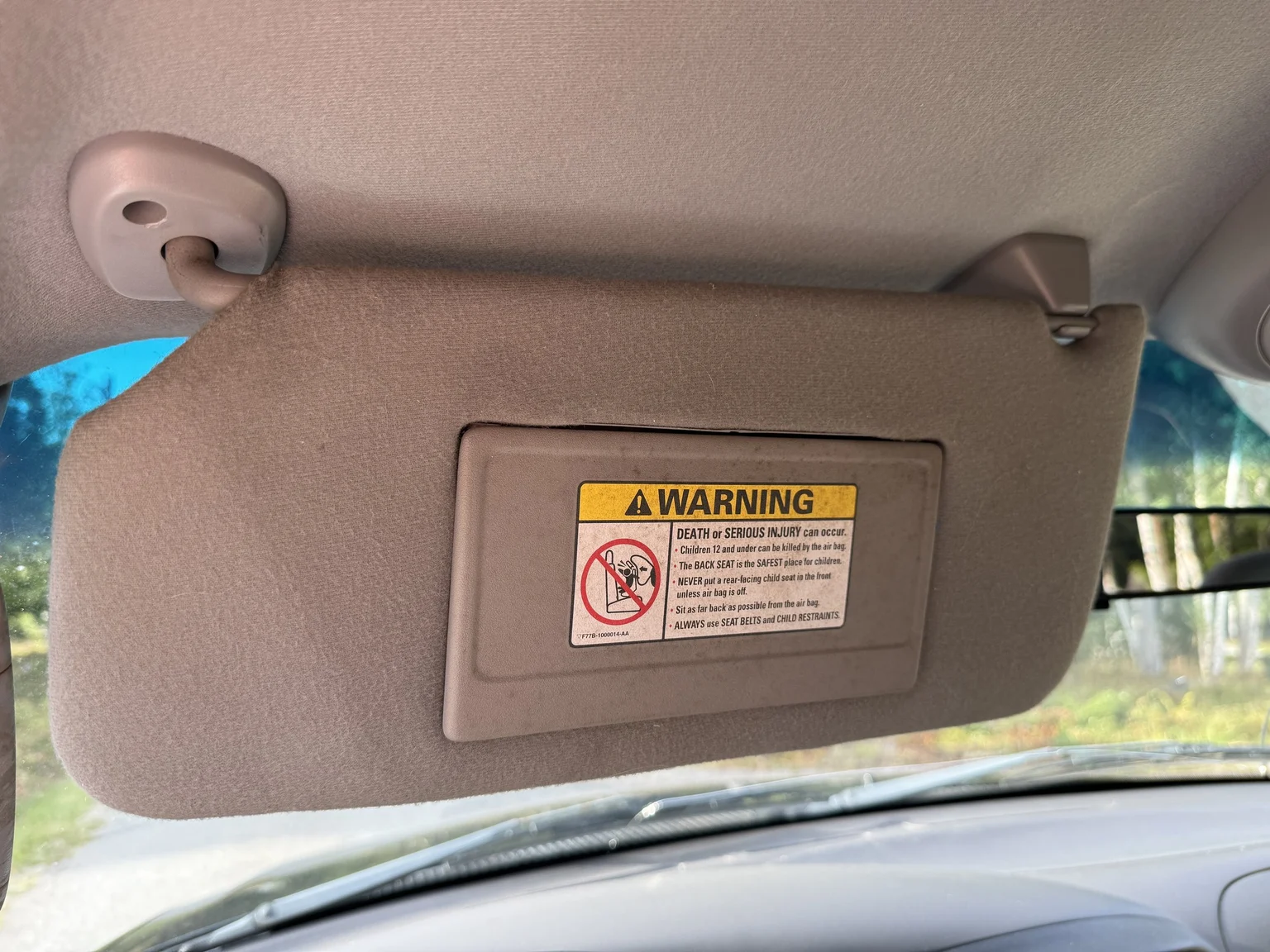 Interior image of 2002 Ford F-150 SVT Lightning (29)