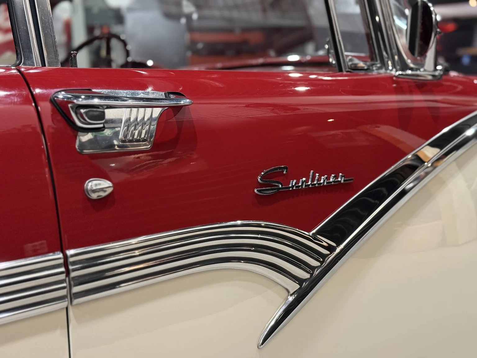 Aussenfoto 1956 Ford Fairlane Sunliner V8 5.1 (75)