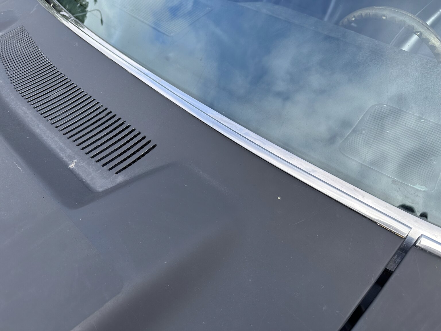 Exteriörbild på 1971 Dodge Challenger 440 (32)