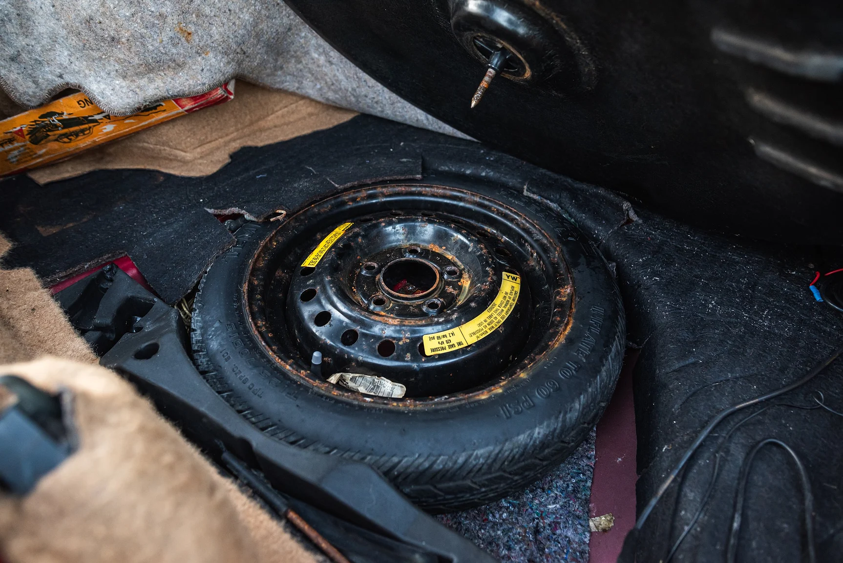 Interior image of 1989 Cadillac Seville (73)