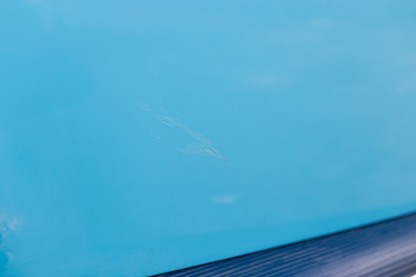 Exterior image of 1974 VW 1303 LS CAB (62)