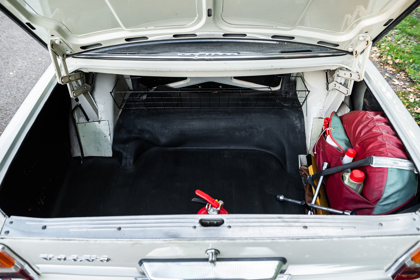 Interior image of 1967 Volvo 144 1.8 
