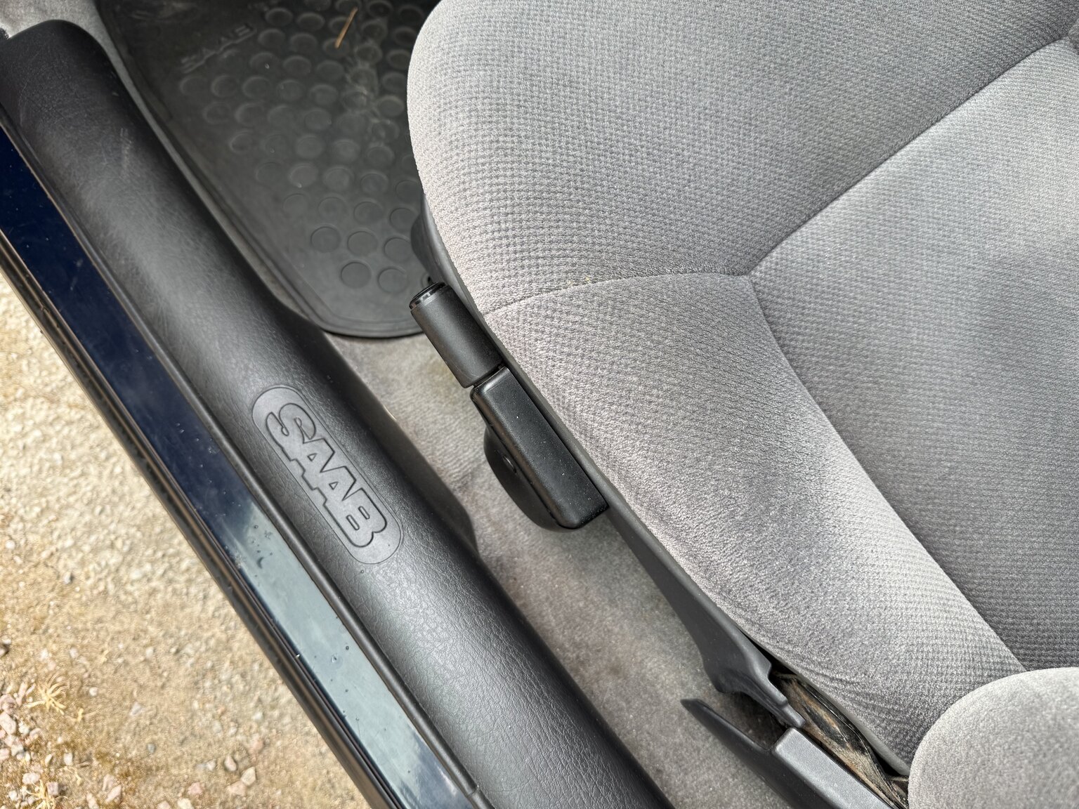 Interior image of 1997 SAAB 900