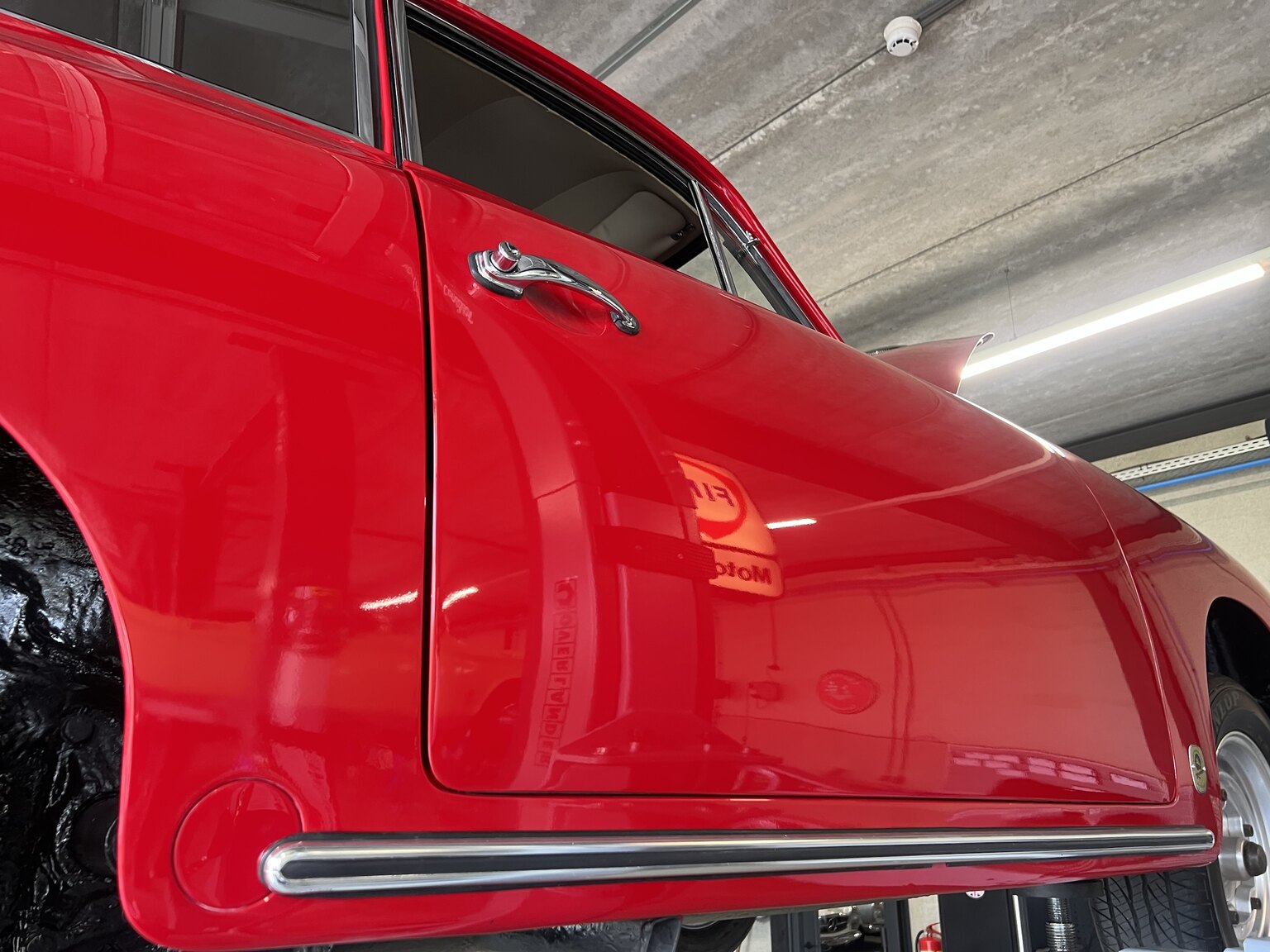 Exterior image of 1960 Porsche 356