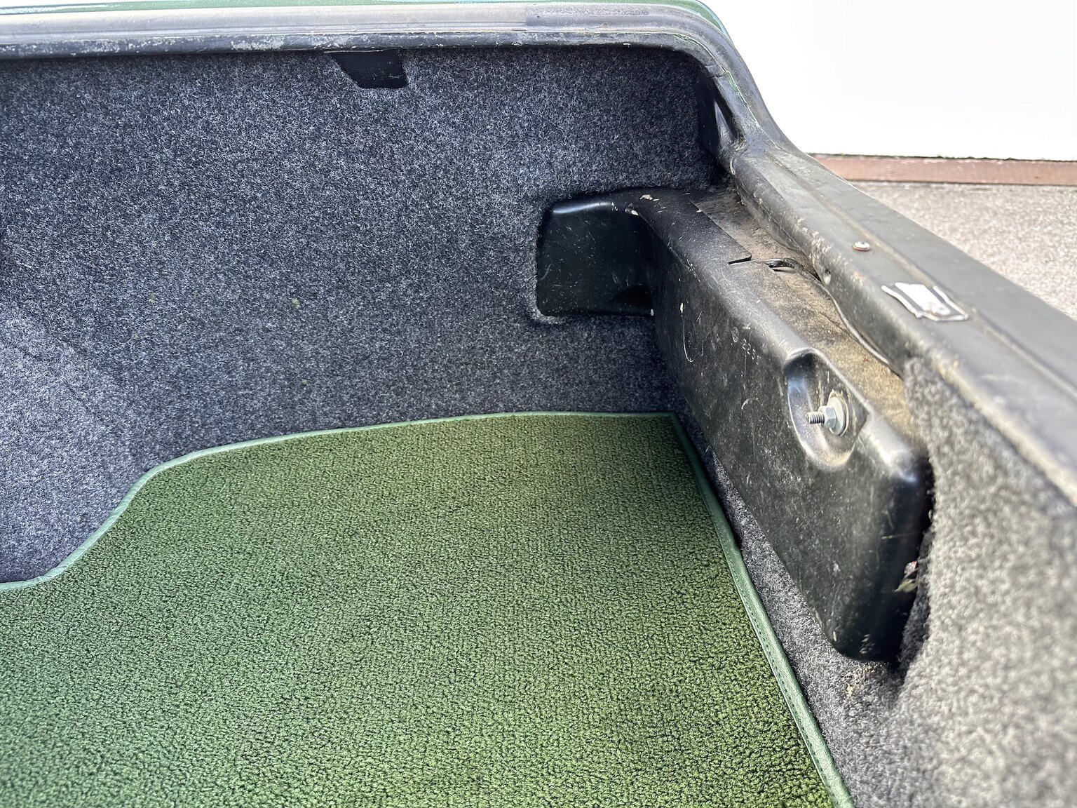 Interior image of 1974 Mercedes Benz 450 SLC