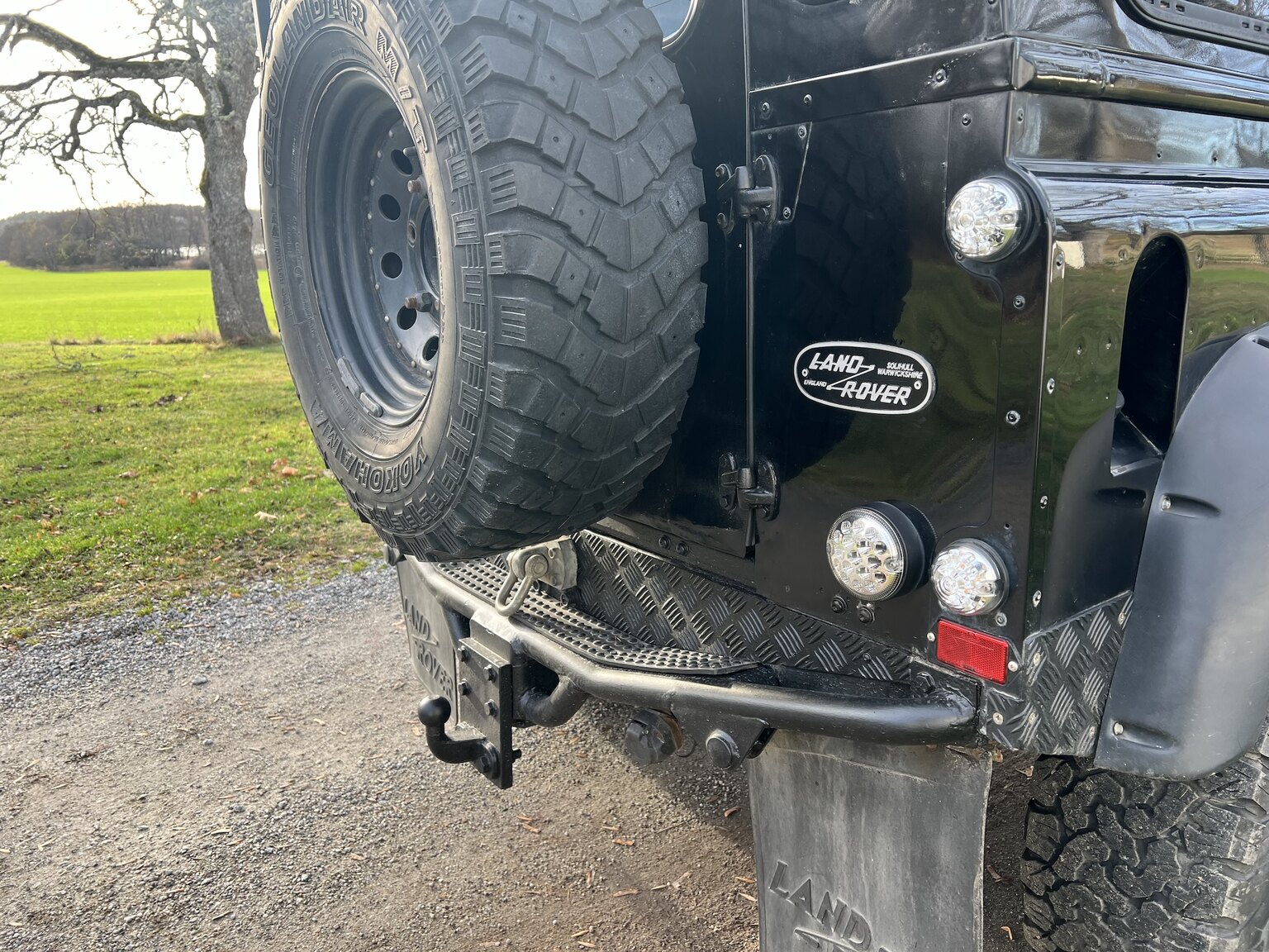 Exterior image of 2002 Land Rover Defender 90 2.5 Td5