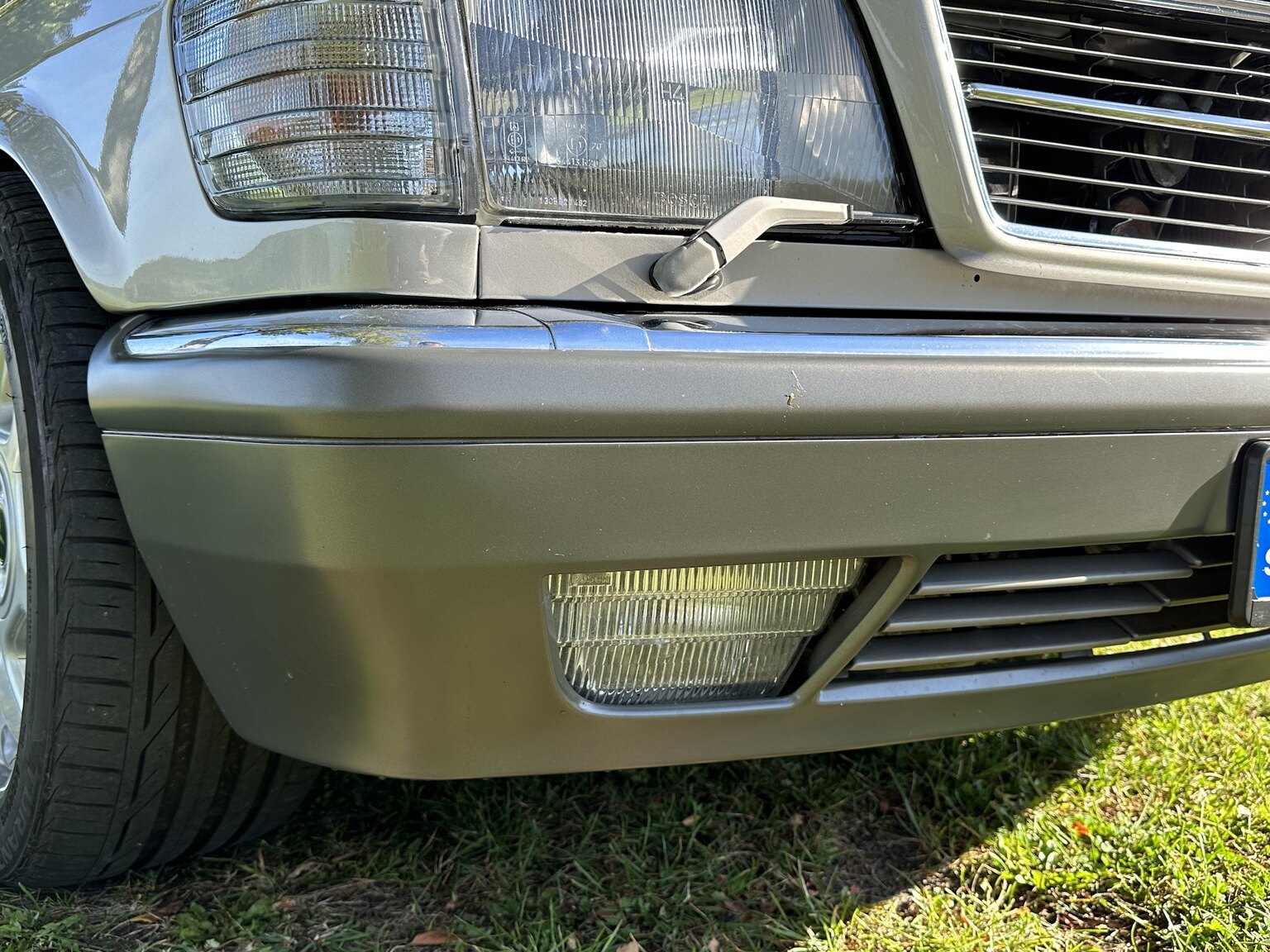 Aussenfoto 1986 Mercedes-Benz 500 SEC (47)