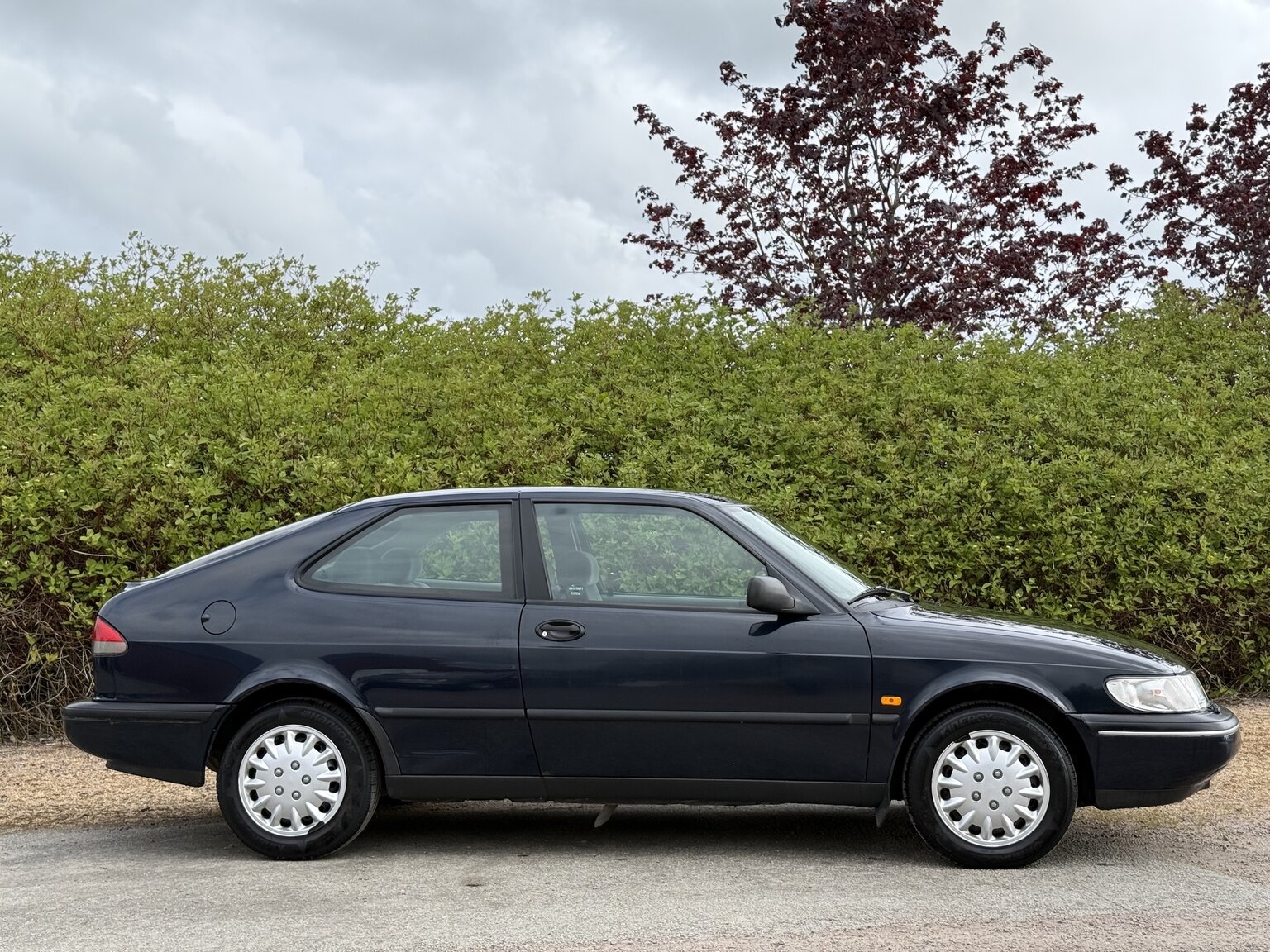 Exterior image of 1997 SAAB 900
