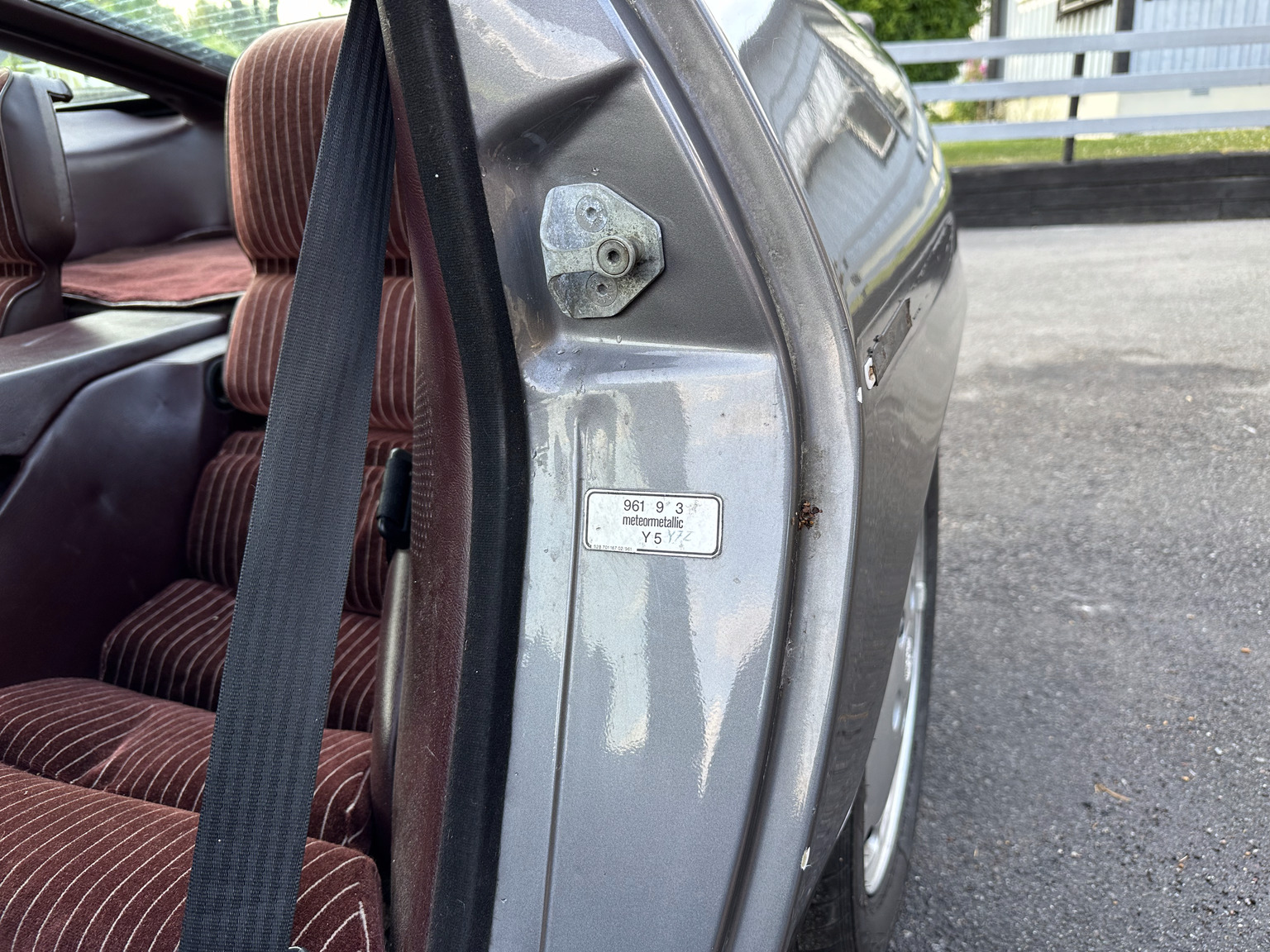 Innenraumfoto von 1985 Porsche 928 (8)