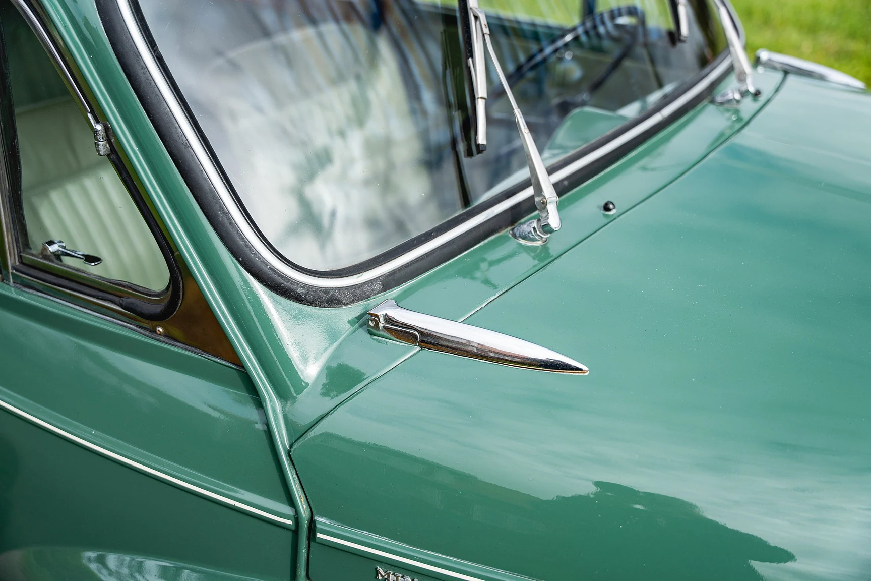 Exterior image of 1968 Morris Minor Traveller (35)