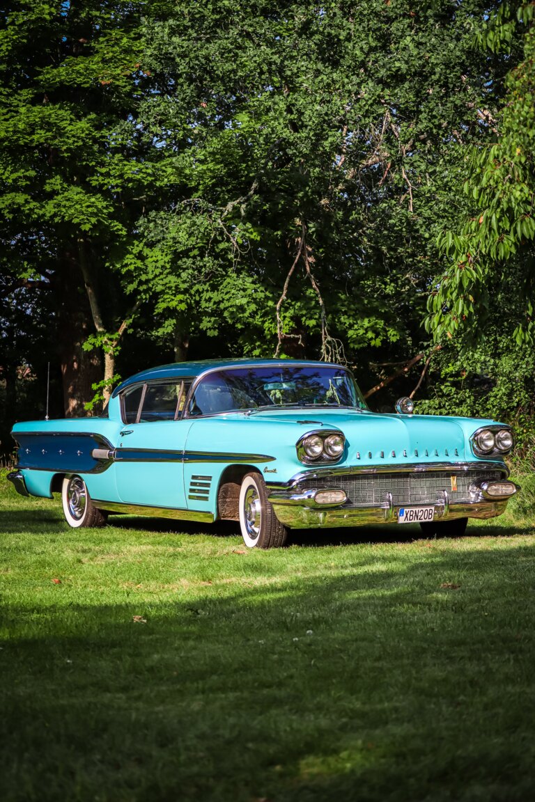 Exterior image of 1958 Pontiac Bonneville
