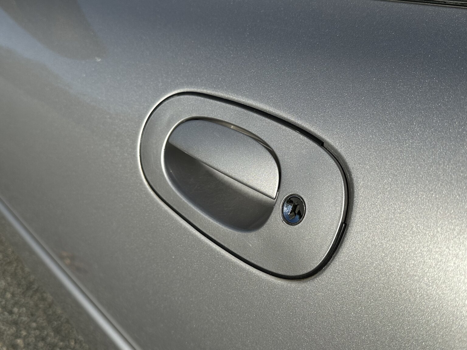 Exteriörbild på 2000 Jaguar XK 8