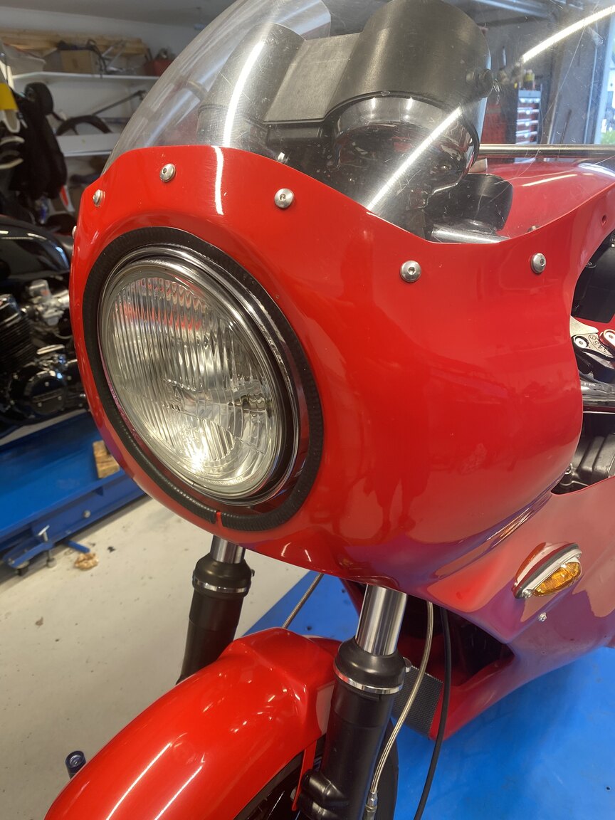 Exterior image of 1983 Nico Bakker Suzuki 1100 