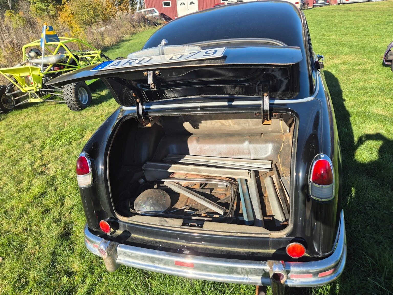 Interior image of 1954 Ford Vedette 3.9 V8