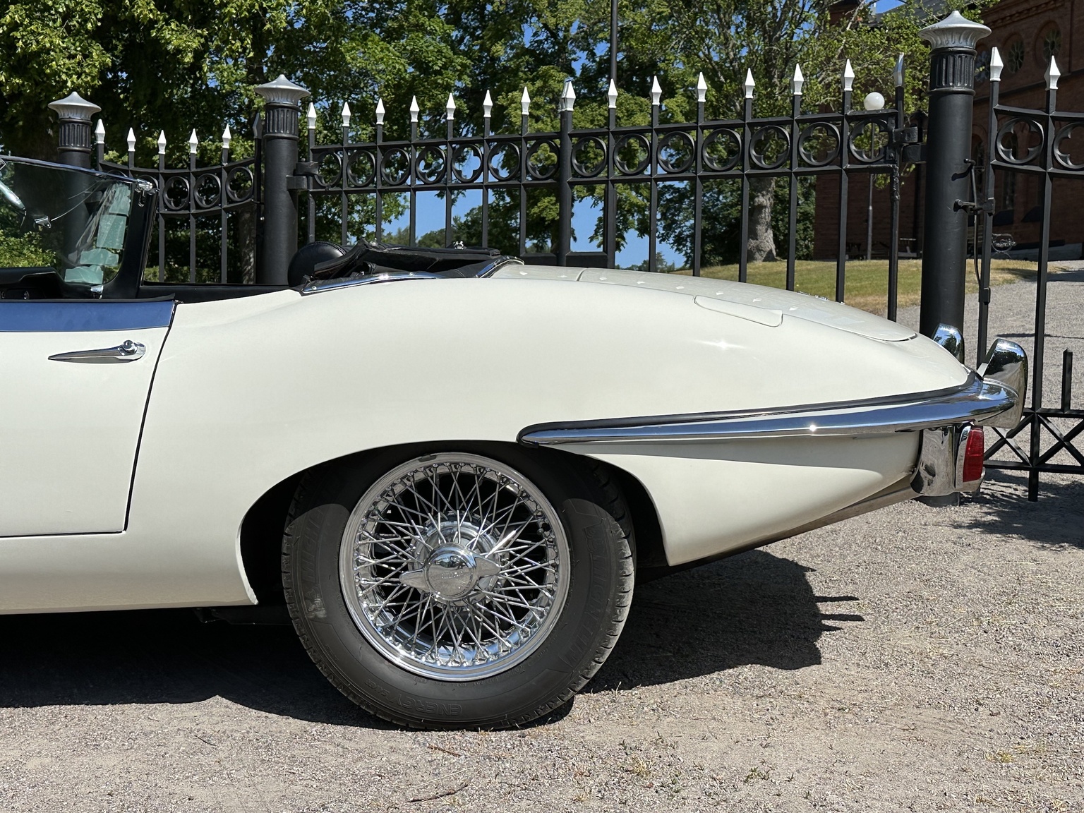 Aussenfoto 1969 Jaguar E-Type