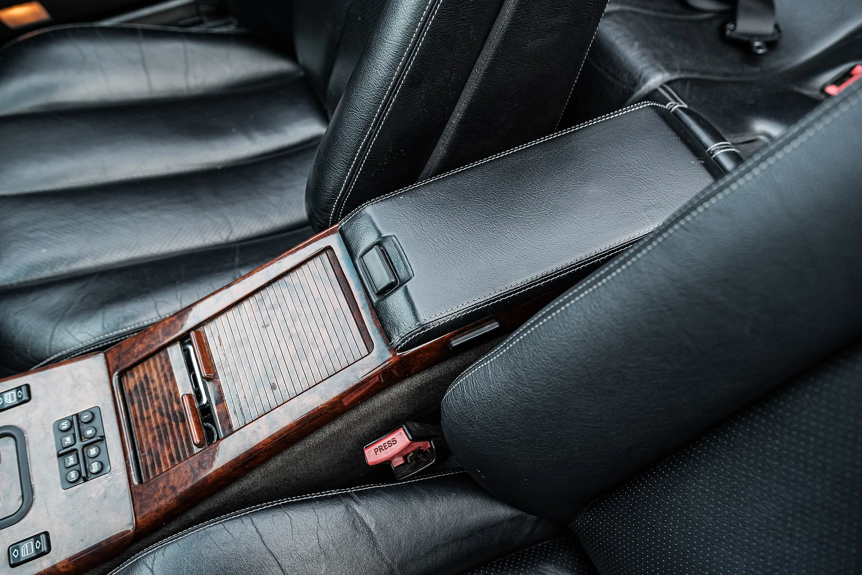 Interiörbild 1993 Mercedes-Benz 600 SL (26)