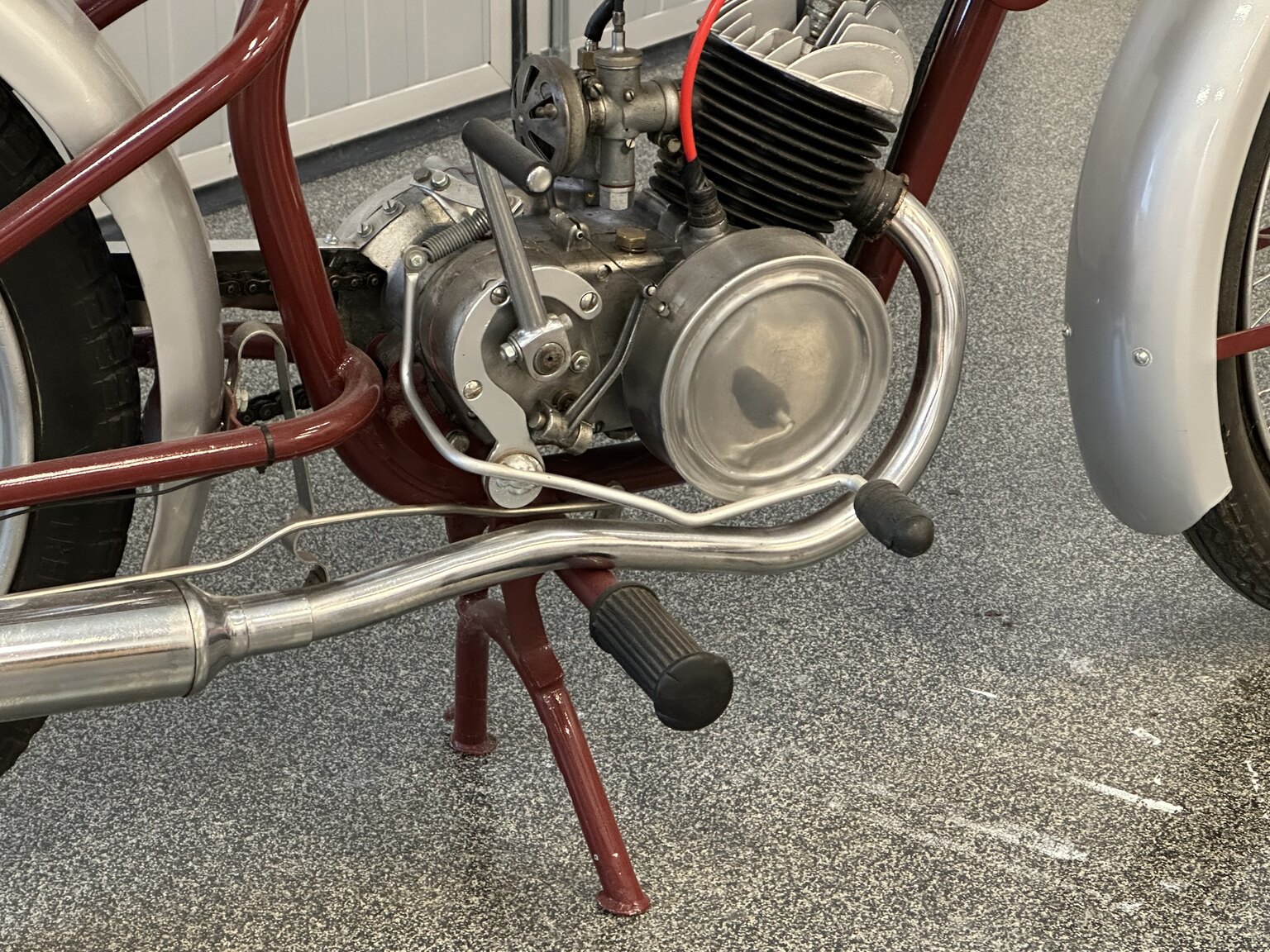 Image of 1950 NV 125 mechanics