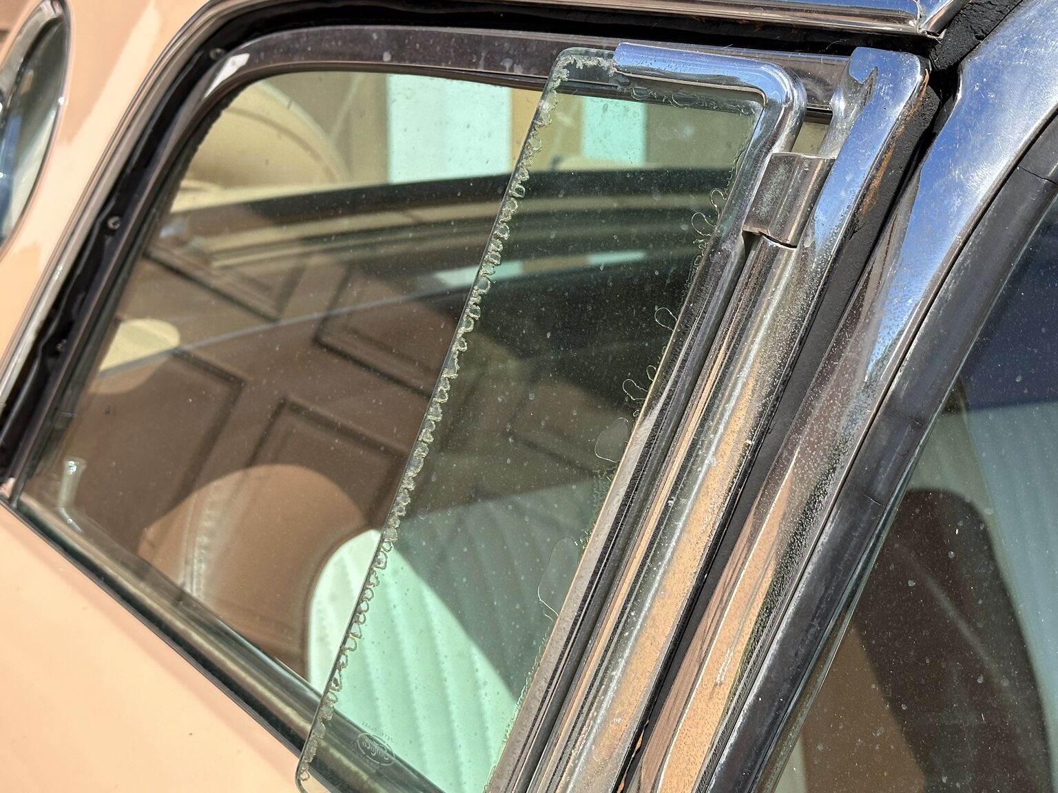 Exteriörbild på 1956 Ford Thunderbird Convertible