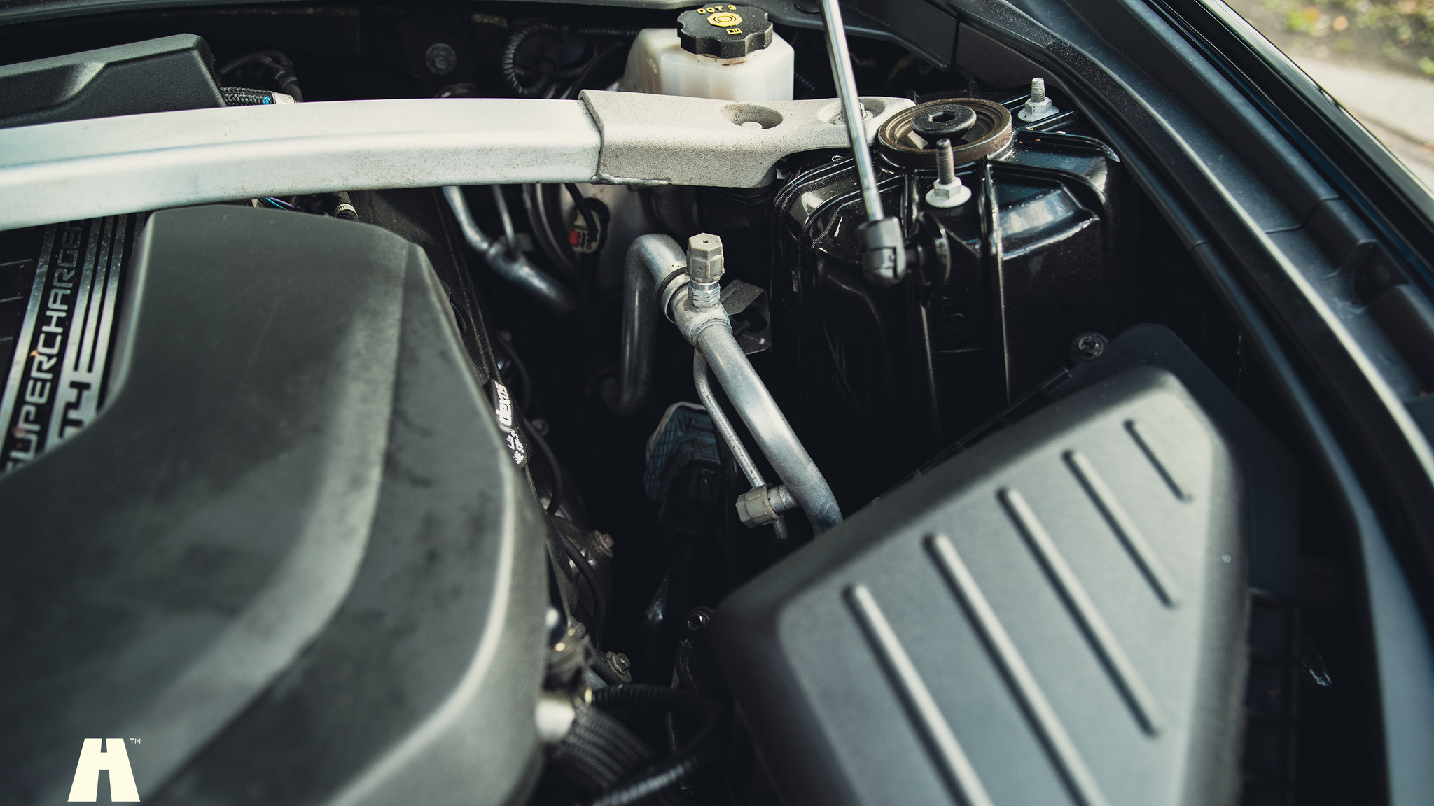 Image of 2018 Cadillac CTS-V Carbon Package mechanics