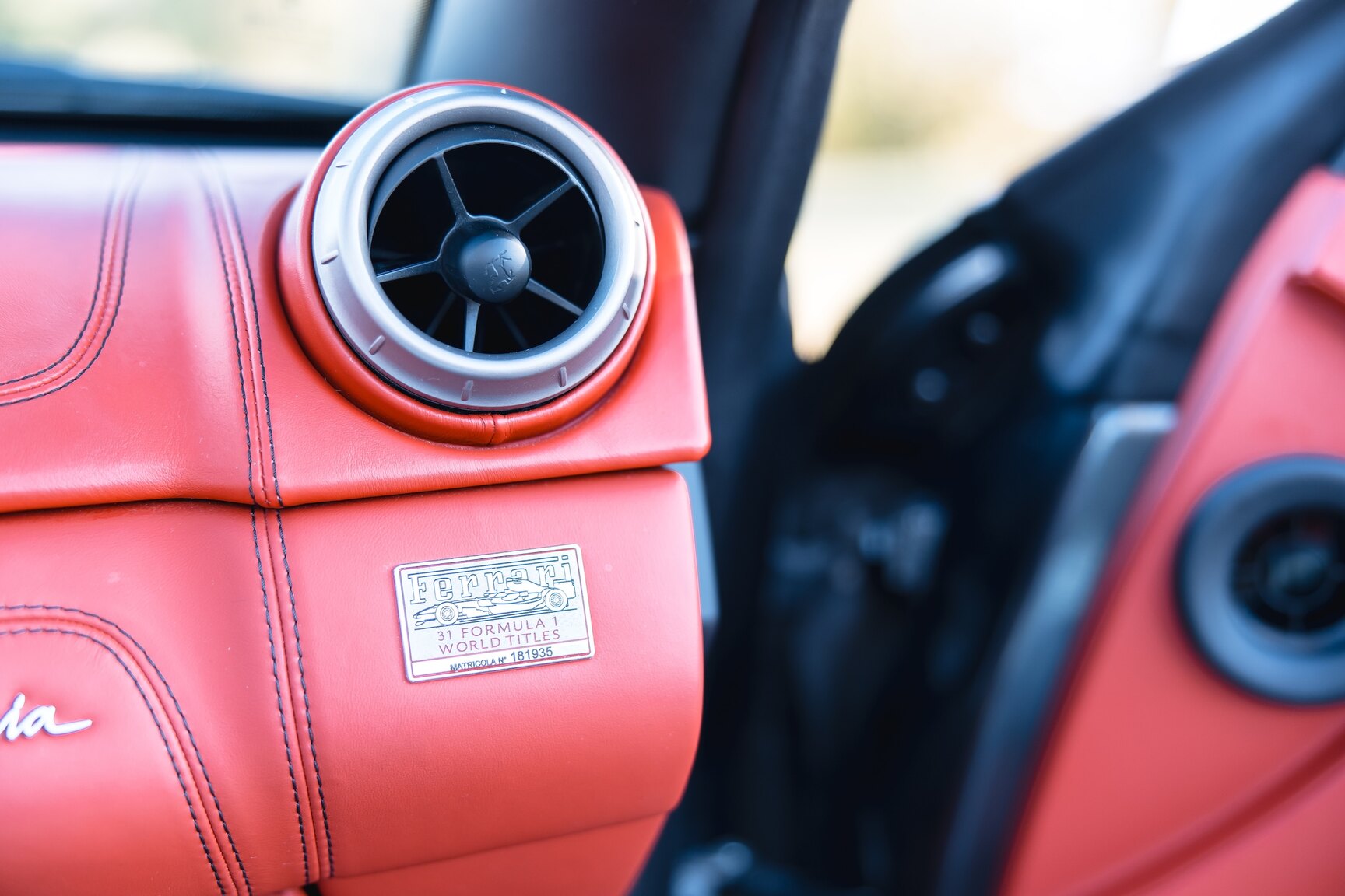 Interior image of 2011 Ferrari California 
