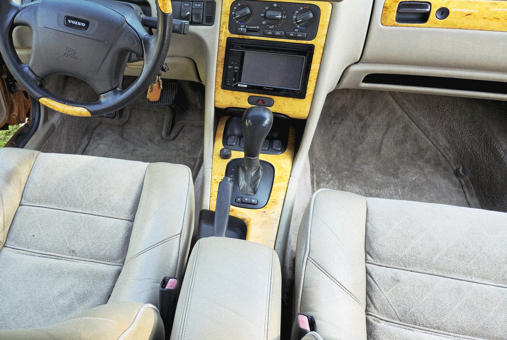 Interior image of 1998 Volvo V70 R 2.3 T Automatisk