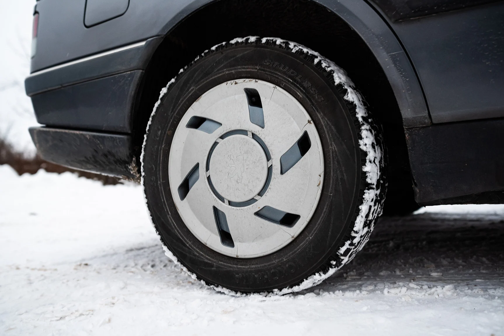 Exterior image of 1991 Peugeot 405 Break SRI (25)