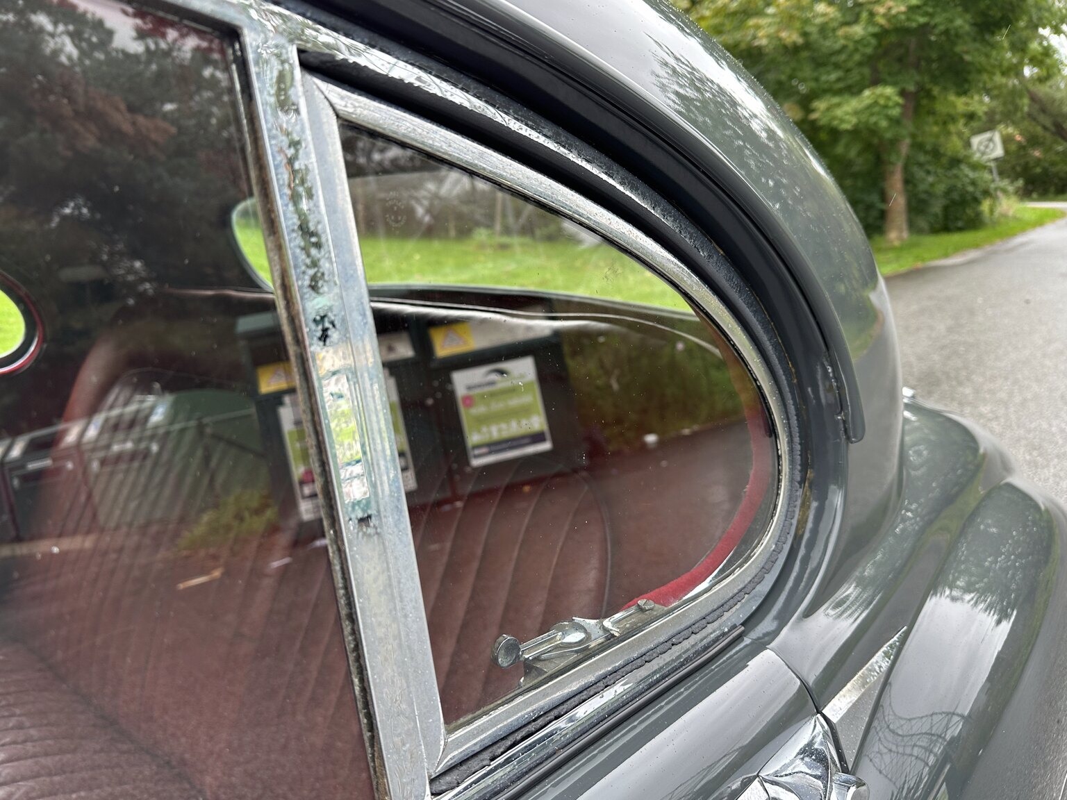 Exterior image of 1954 Jaguar Mark VII Saloon
