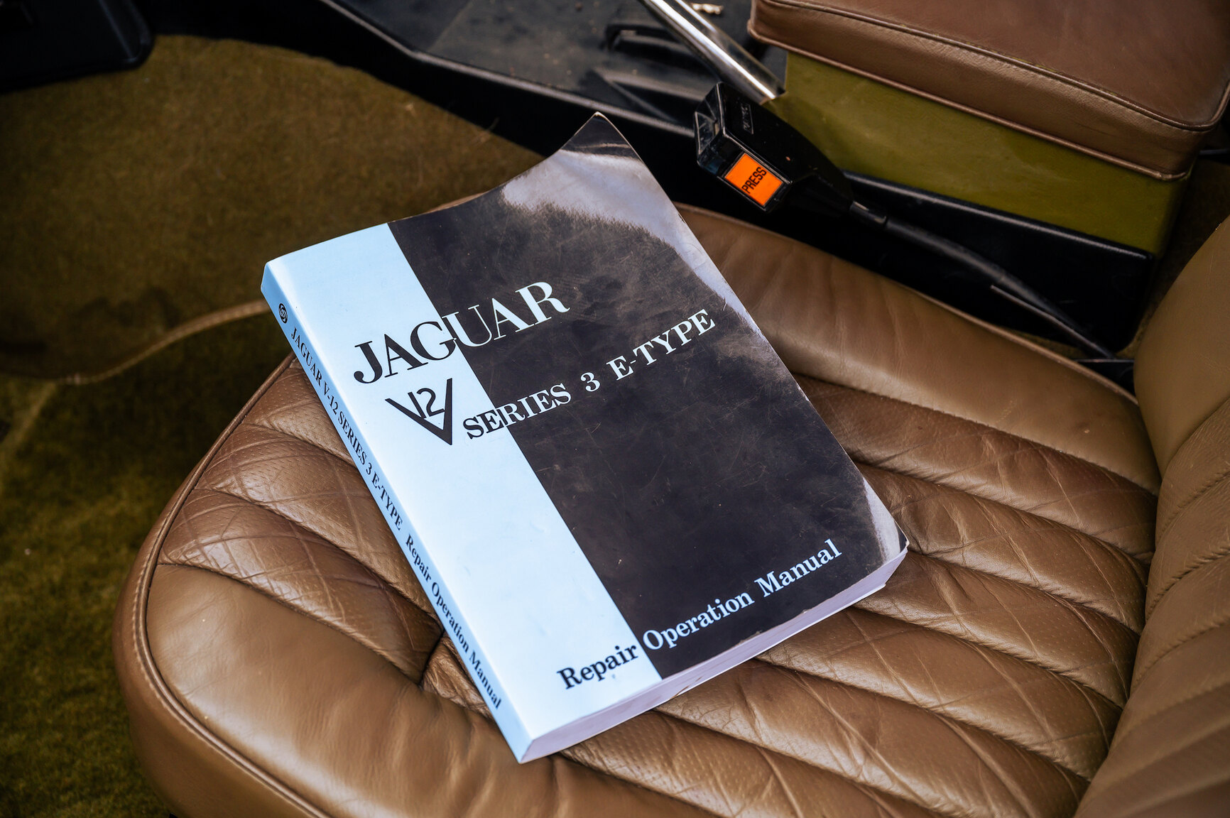 Documentation for 1973 Jaguar E-Type V12
