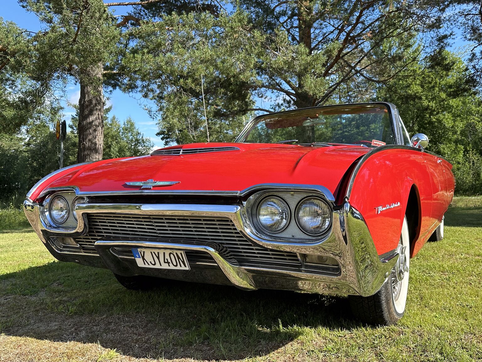 Exteriörbild på 1961 Ford Thunderbird Convertible