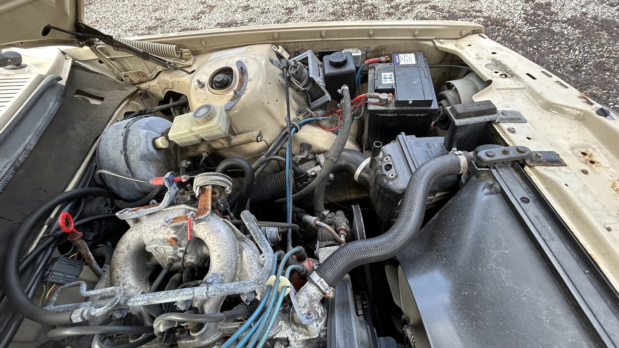 Image of 1987 Volvo 244 mechanics