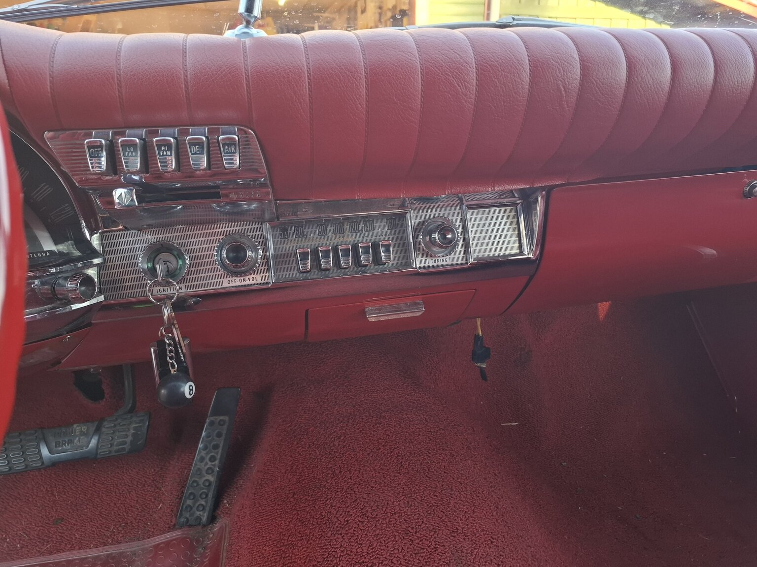 Interior image of 1961 Chrysler Newport Cabriolet