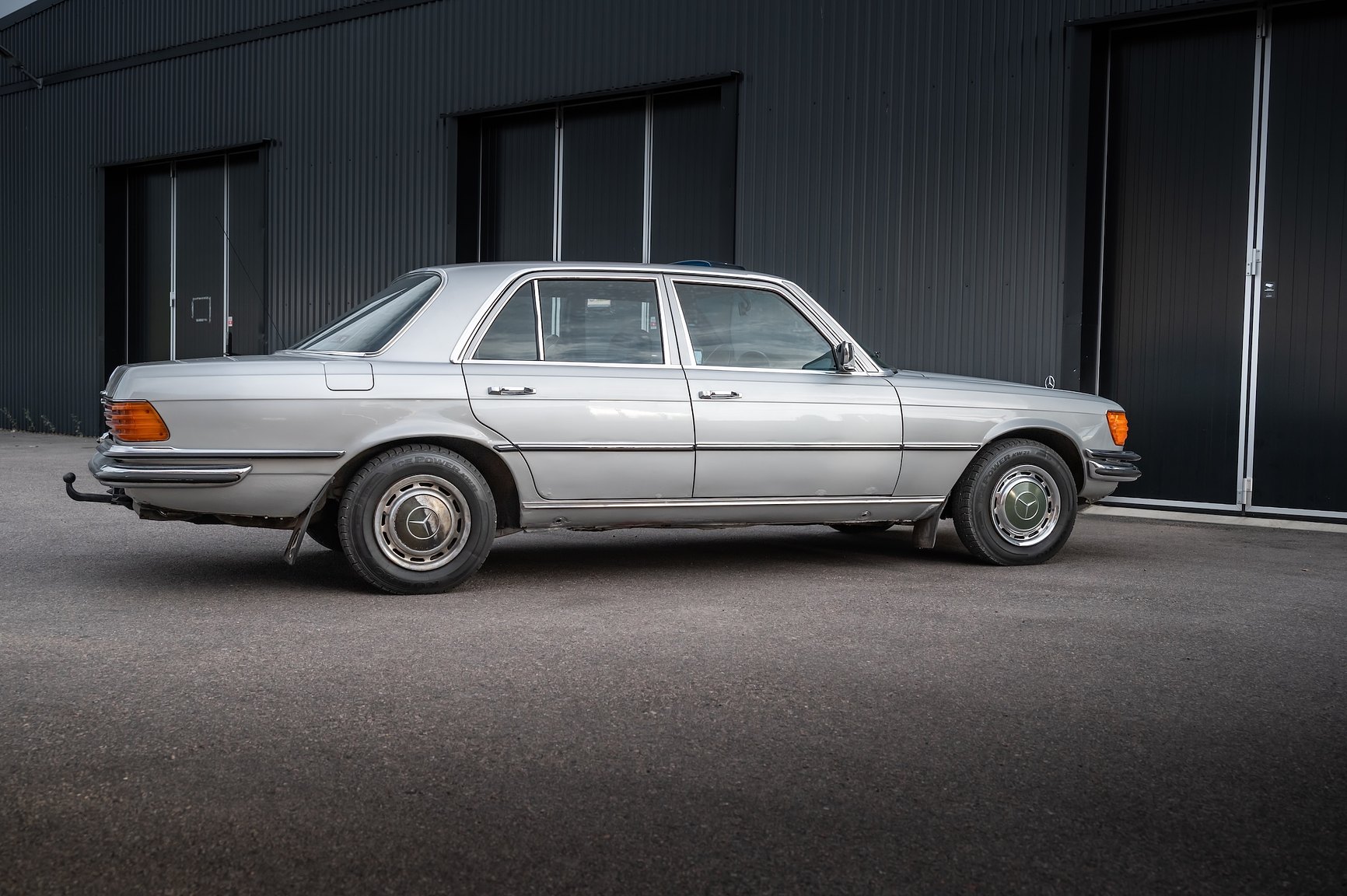 Aussenfoto 1975 Mercedes-Benz 280 SE 