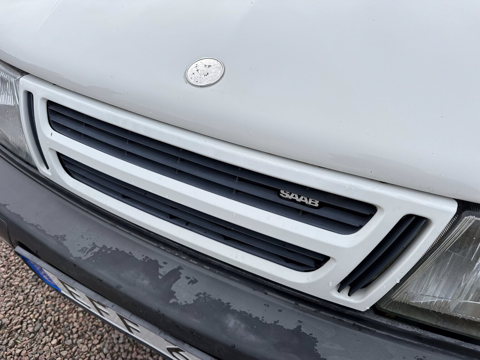 Exterior image of 1991 Saab 900 Turbo