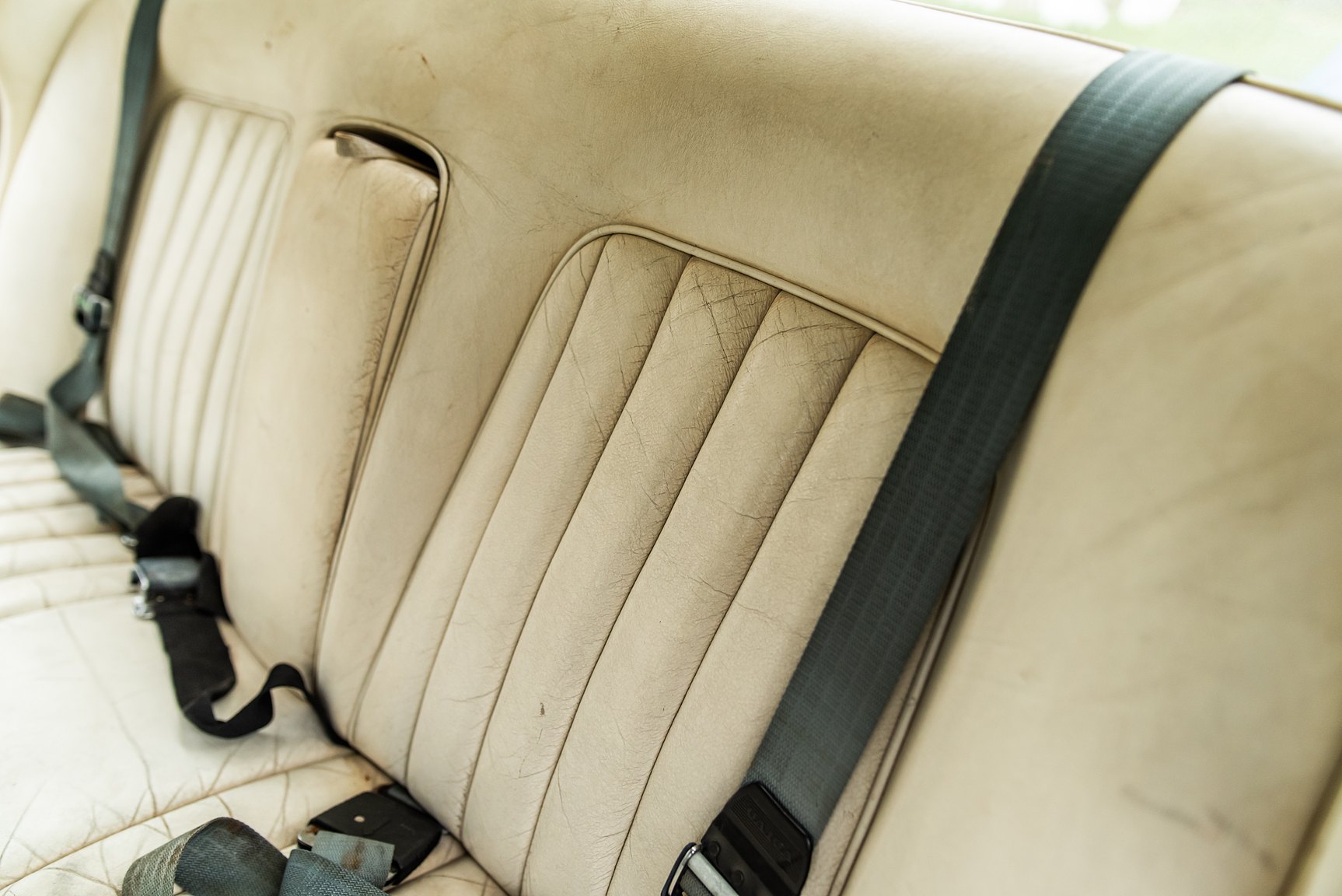 Interior image of 1972 Rolls-Royce Silver Shadow