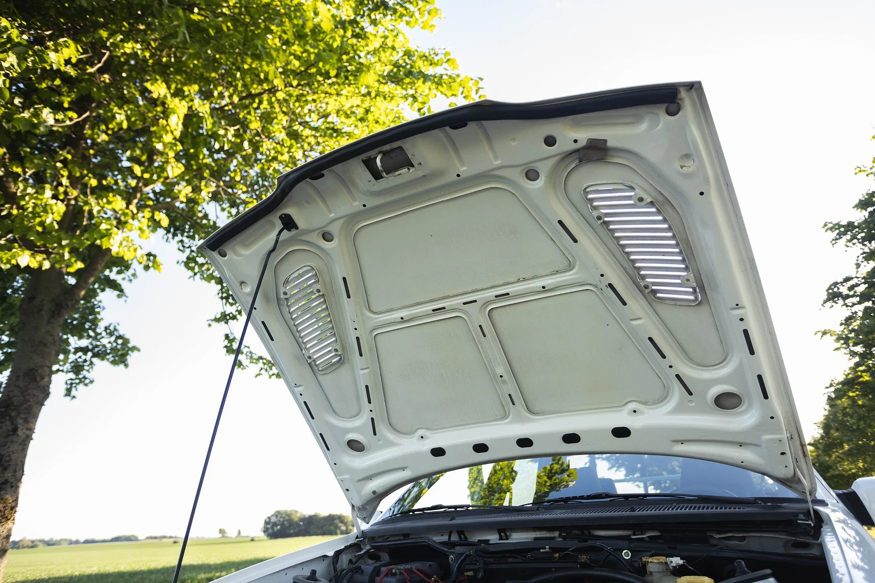 Image of 1991 Ford Sierra Cosworth 4x4 (8) mechanics