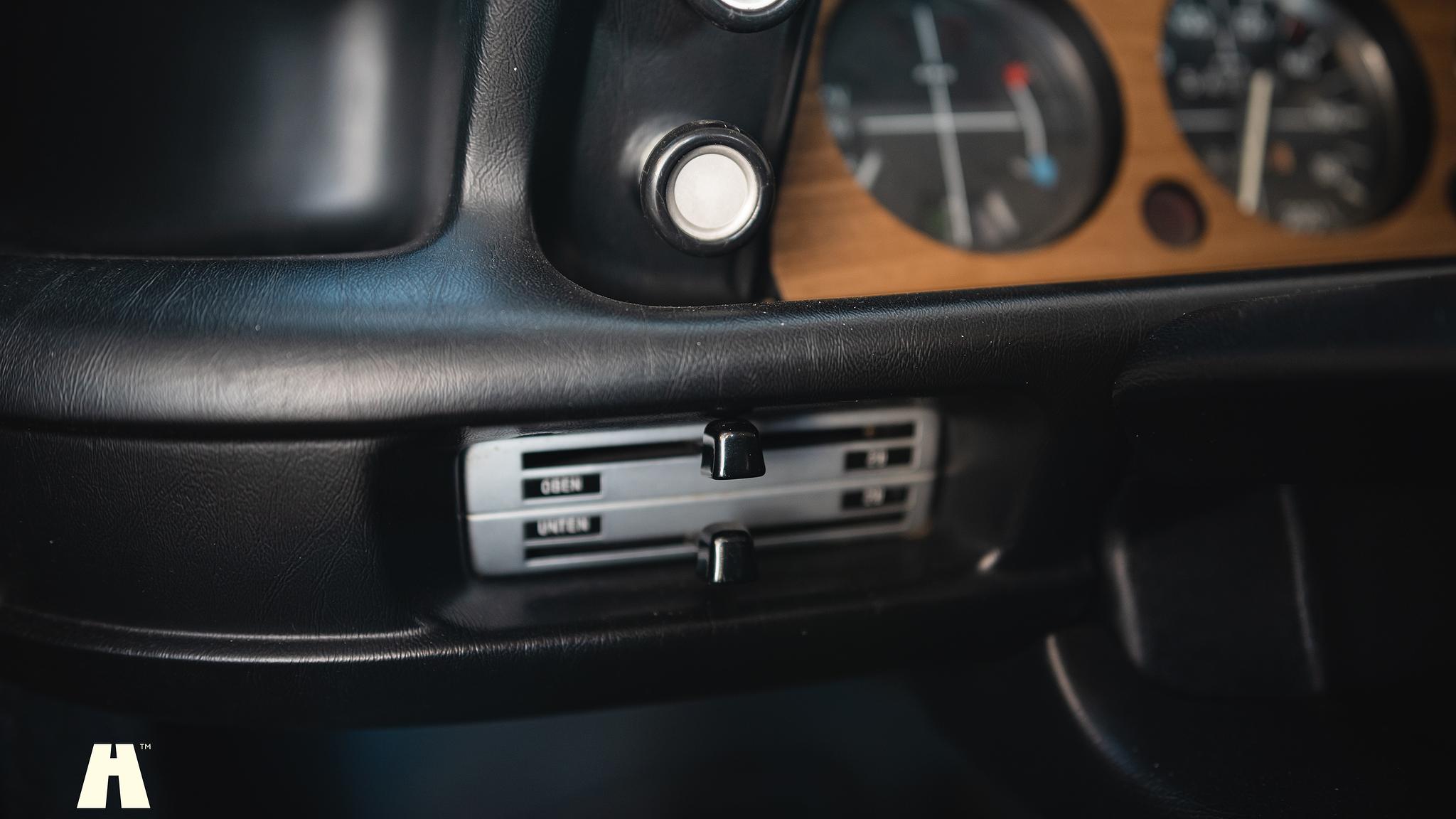 Innenraumfoto von 1974 BMW 2002
