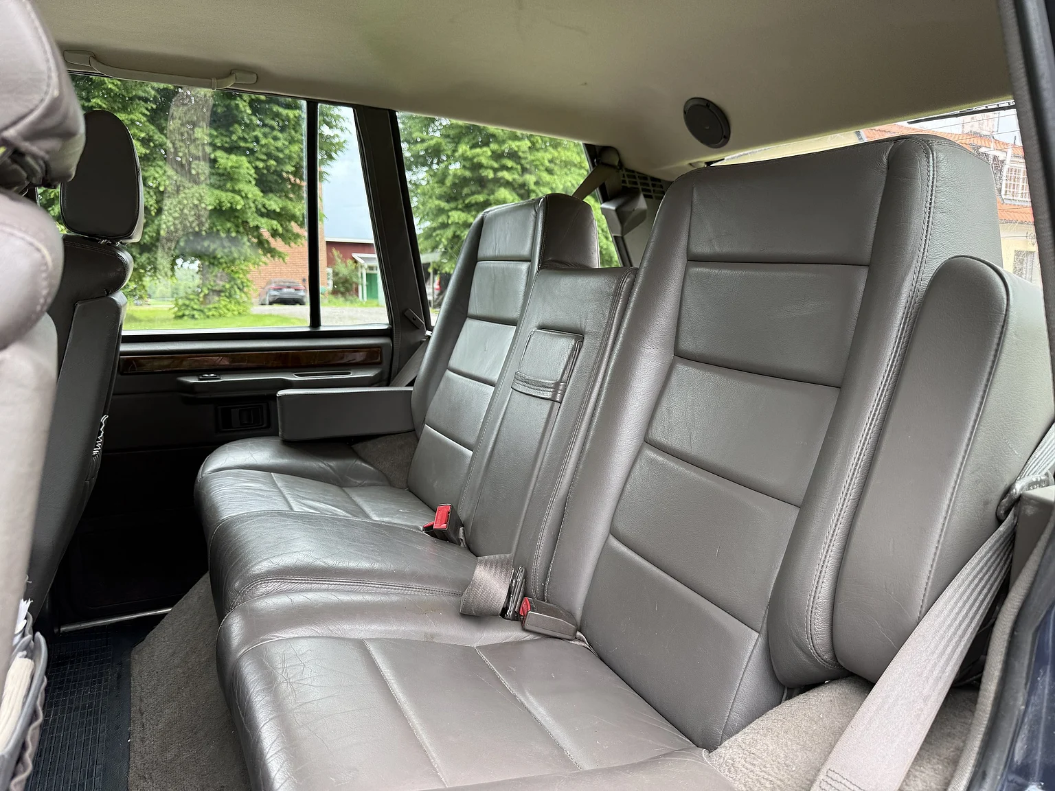 Interior image of 1990 Range Rover Vogue SE 3.9 (40)