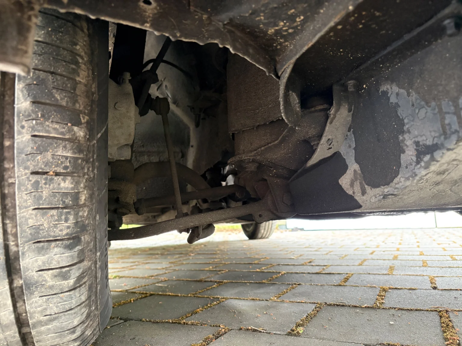 Image of 1988 BMW 730iA mechanics (25)