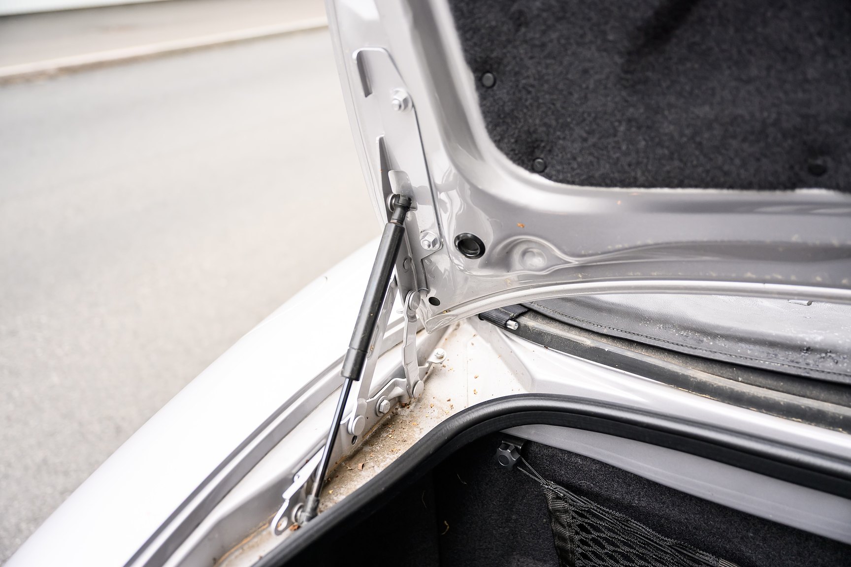 Interior image of 2001 Jaguar XKR Silverstone