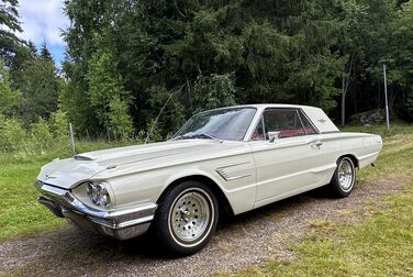 Exterior image of 1965 Ford Thunderbird Hardtop 6.4