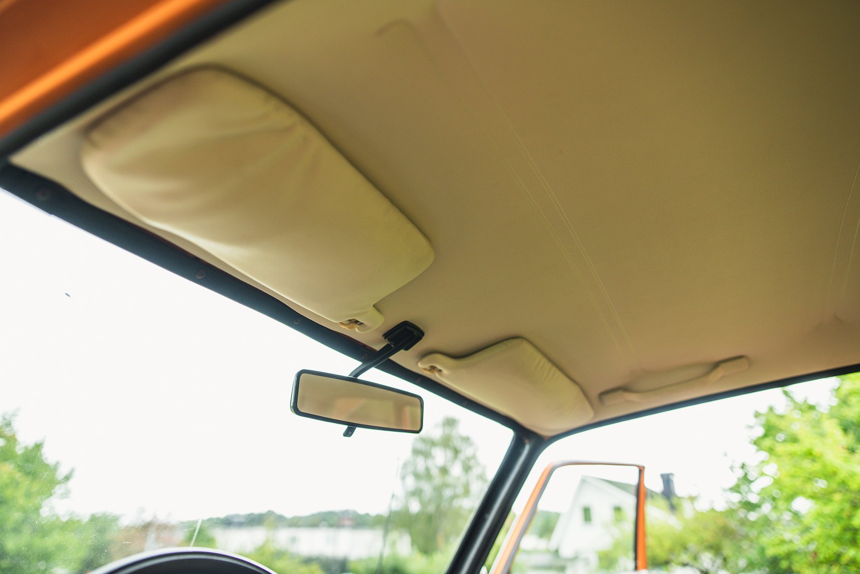 Interior image of 1974 Volvo 142 2.0