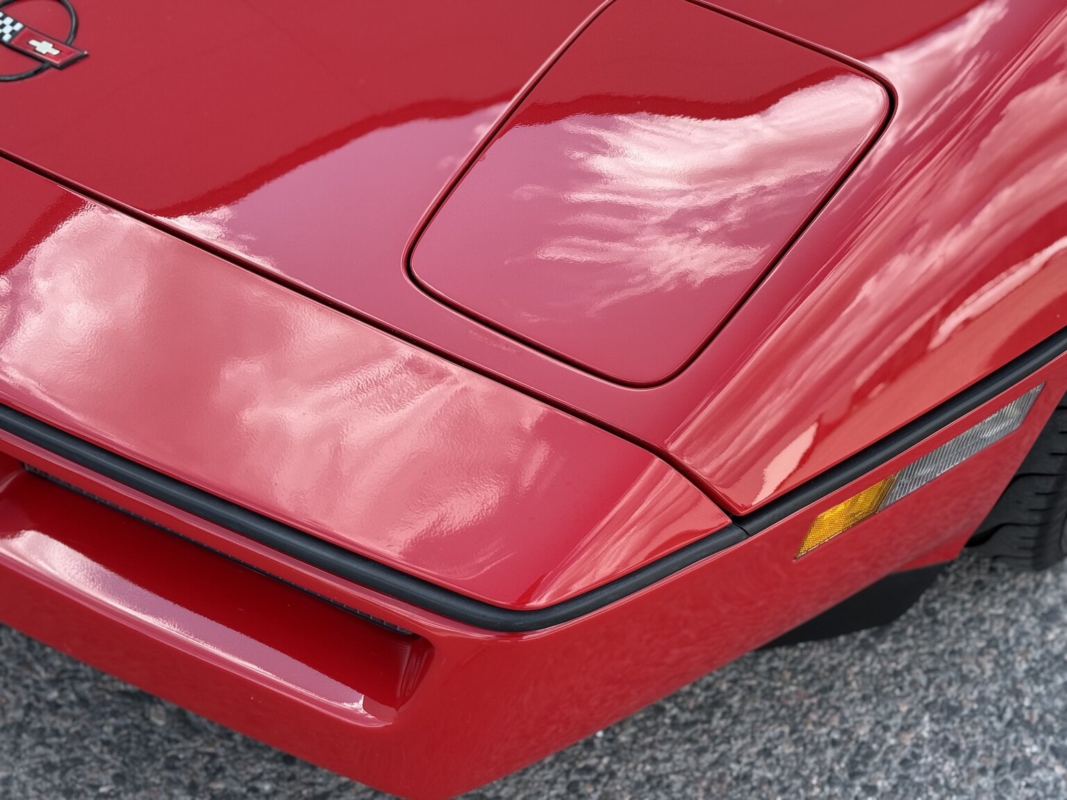 Exterior image of 1990 Chevrolet Corvette ZR-1 Targa